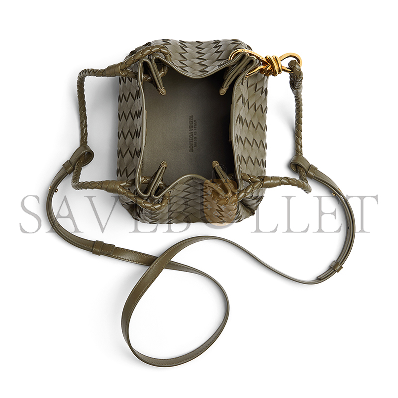 BOTTEGA VENETA SMALL PARACHUTE 796569VCPPT3230 (20*17*16.5cm) BOTTEGA VENETA SMALL PARACHUTE 796569VCPPT3230 (20*17*16.5cm)